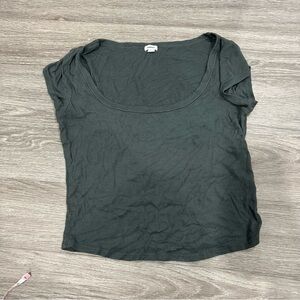 Garage NWT Pamela Scoop Neck Tee Ribbed Short Sleeve Green L